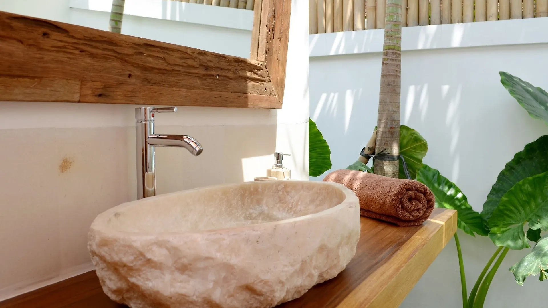 Villa Waterlily Семиньяк